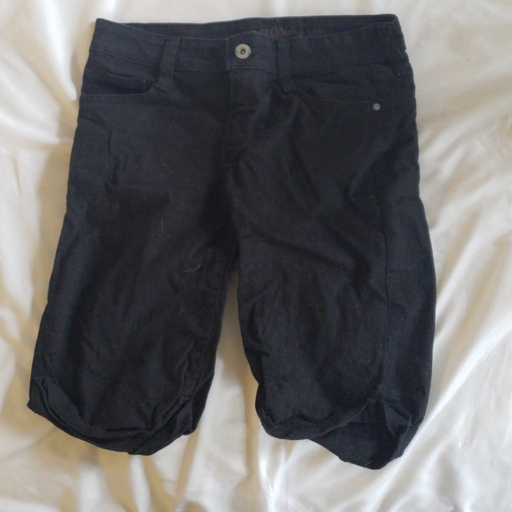 Black Capri Pants